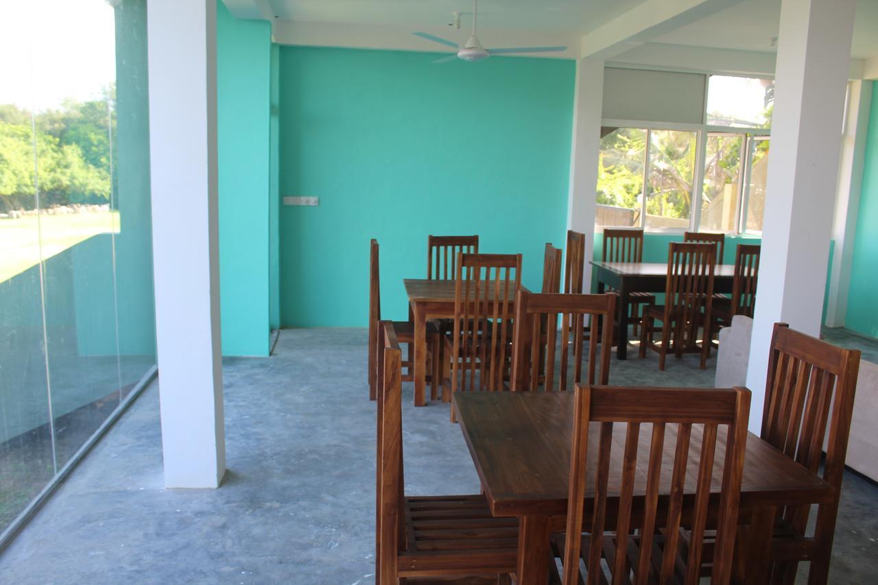 Yala Bay Resort Tissamaharama Exteriör bild